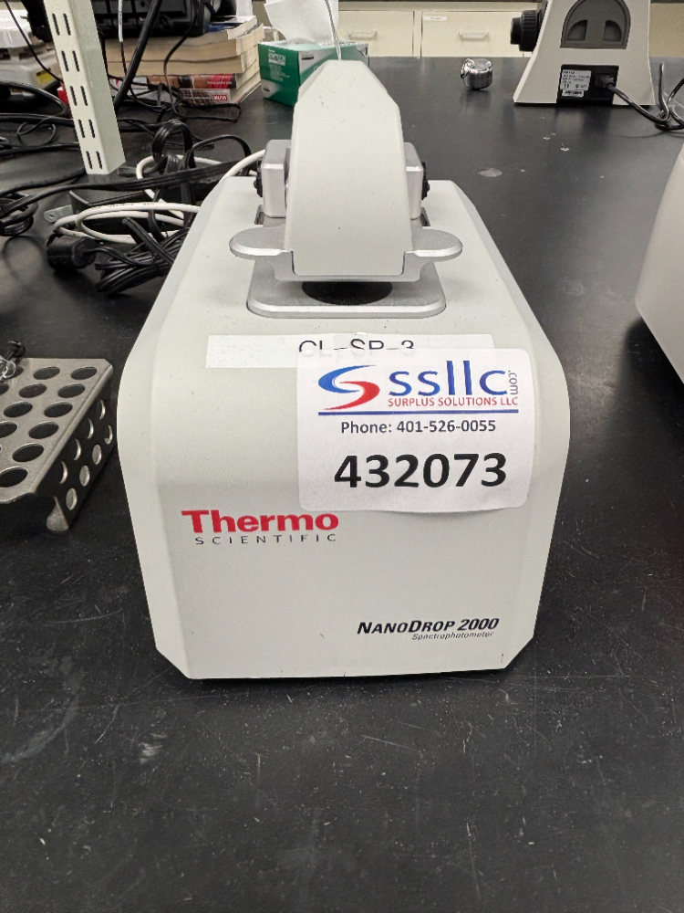 Image of Thermo Scientific NanoDrop 2000 UV Vis Spectrophotometer